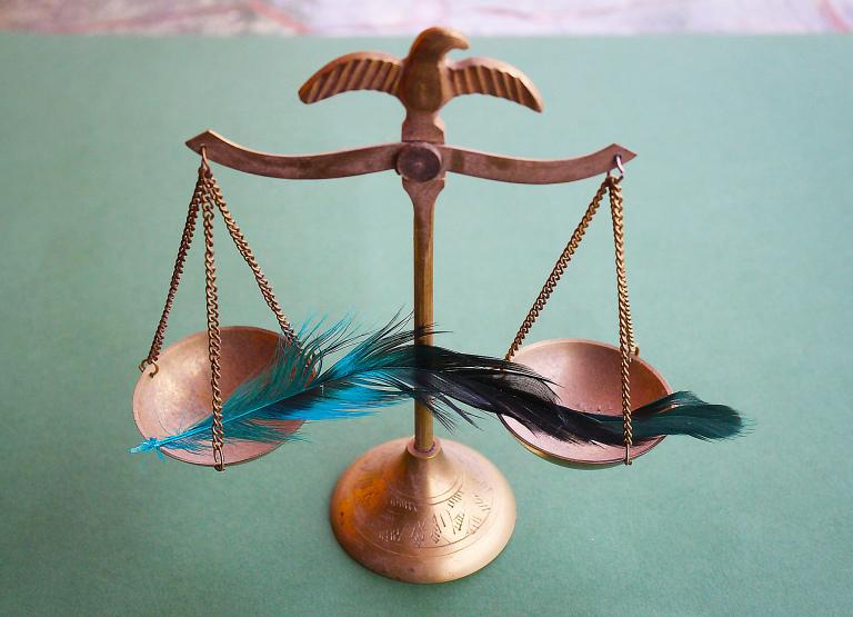 天秤座与射手座配对指数(星座专家揭秘这对星座的爱情契合度如何)