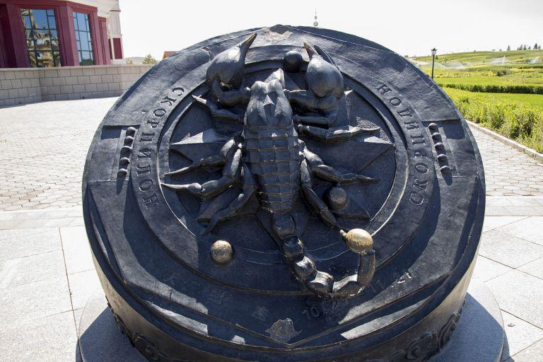 天蝎座这个月的财运怎么样(财富大爆发还是小有收获)