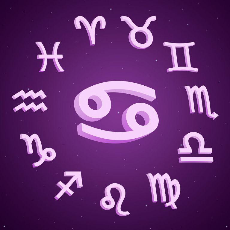 巨蟹座今日财运运势方位(财运旺盛财富源源不断)