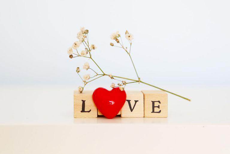 十二生肖配对表年龄免年(揭秘生肖配对的奥秘)