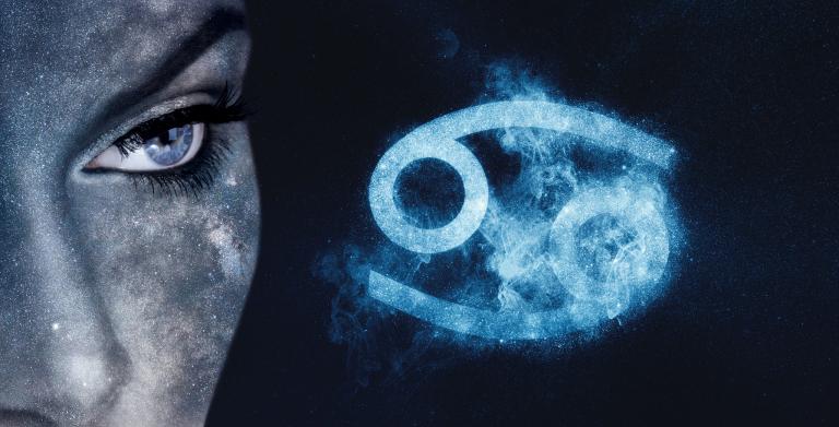 巨蟹座的男生什么样的性格(探秘温情脉脉的家庭至上型男人)