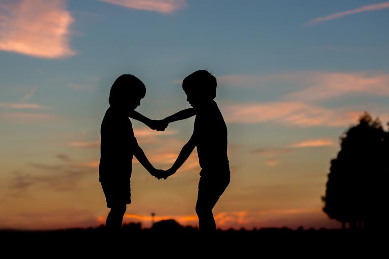 85和87年适合结婚吗(探讨年龄差异、婚姻观念和经济压力的影响)