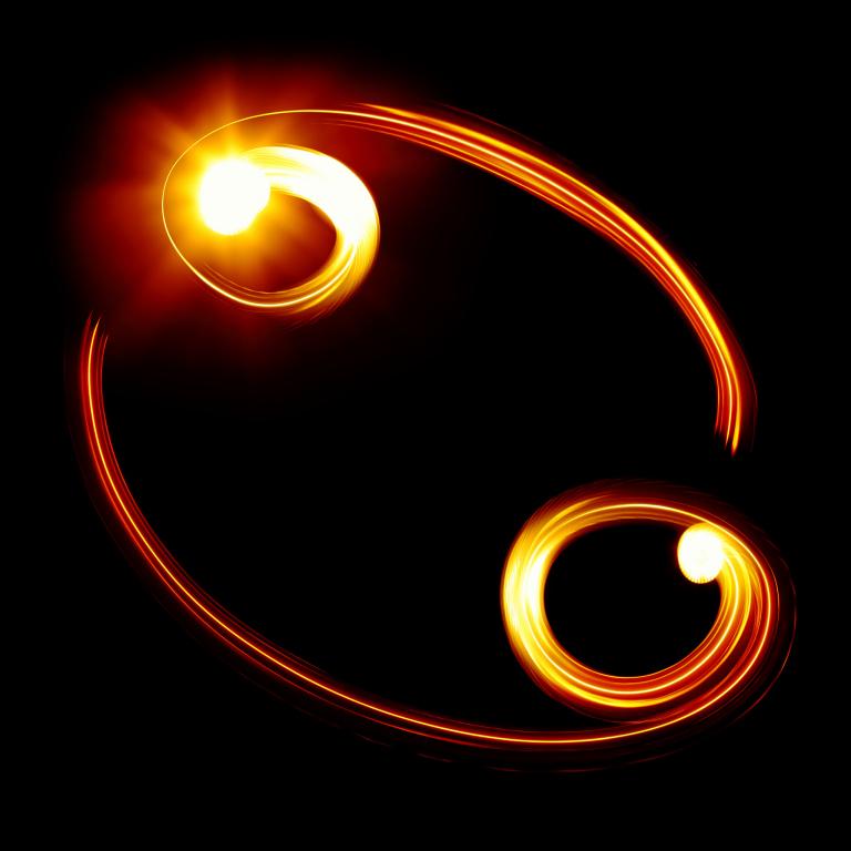 男人巨蟹座和什么星座最配(完美星座组合)