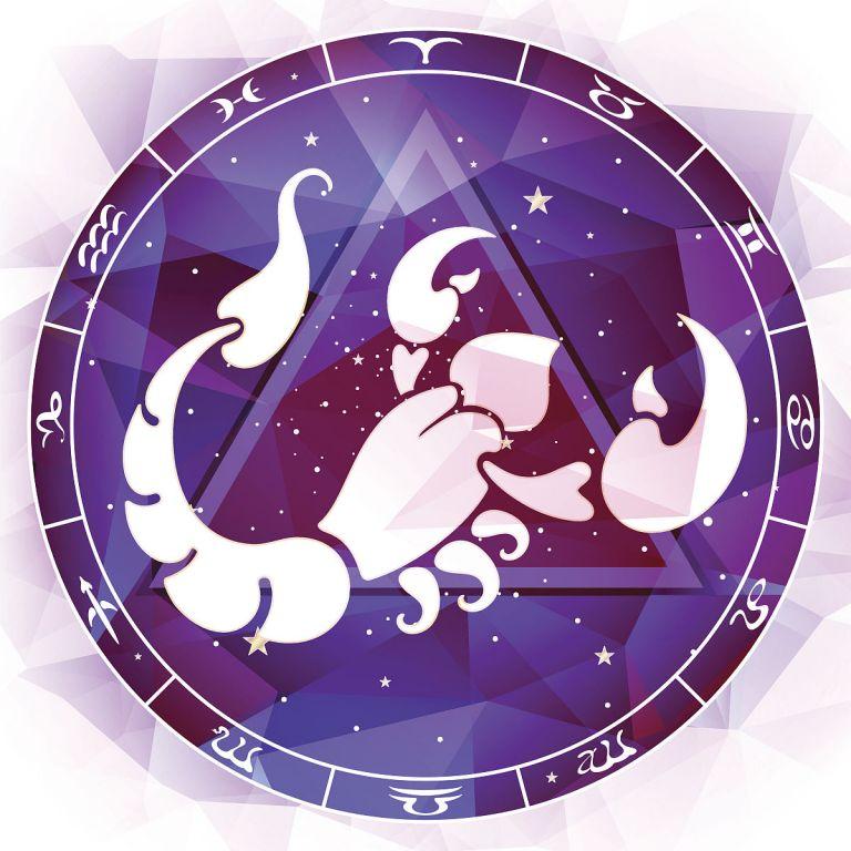 男的巨蟹座和什么星座最配(星座配对大揭秘)