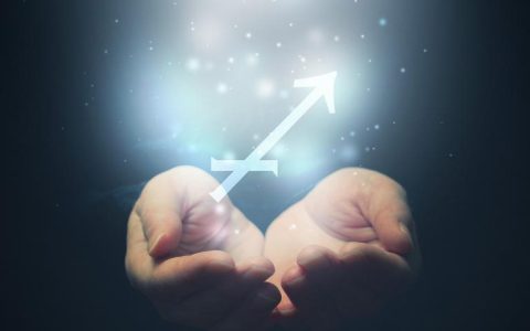 射手座2023年婚姻运势(婚姻稳定爱情升温)